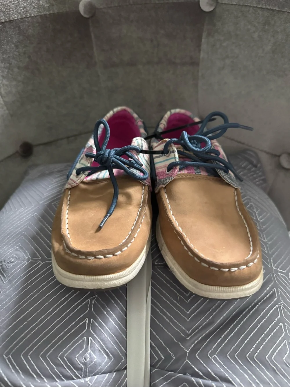 Girl’s Casual Sperry Boat Shoes in Tan with Multicolor Accent size 3